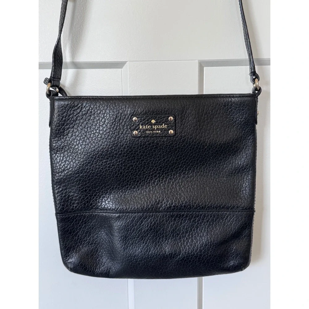 Kate Spade Black Pebbled Leather Crossbody Bag and Bifold Wallet Set Gold Logo